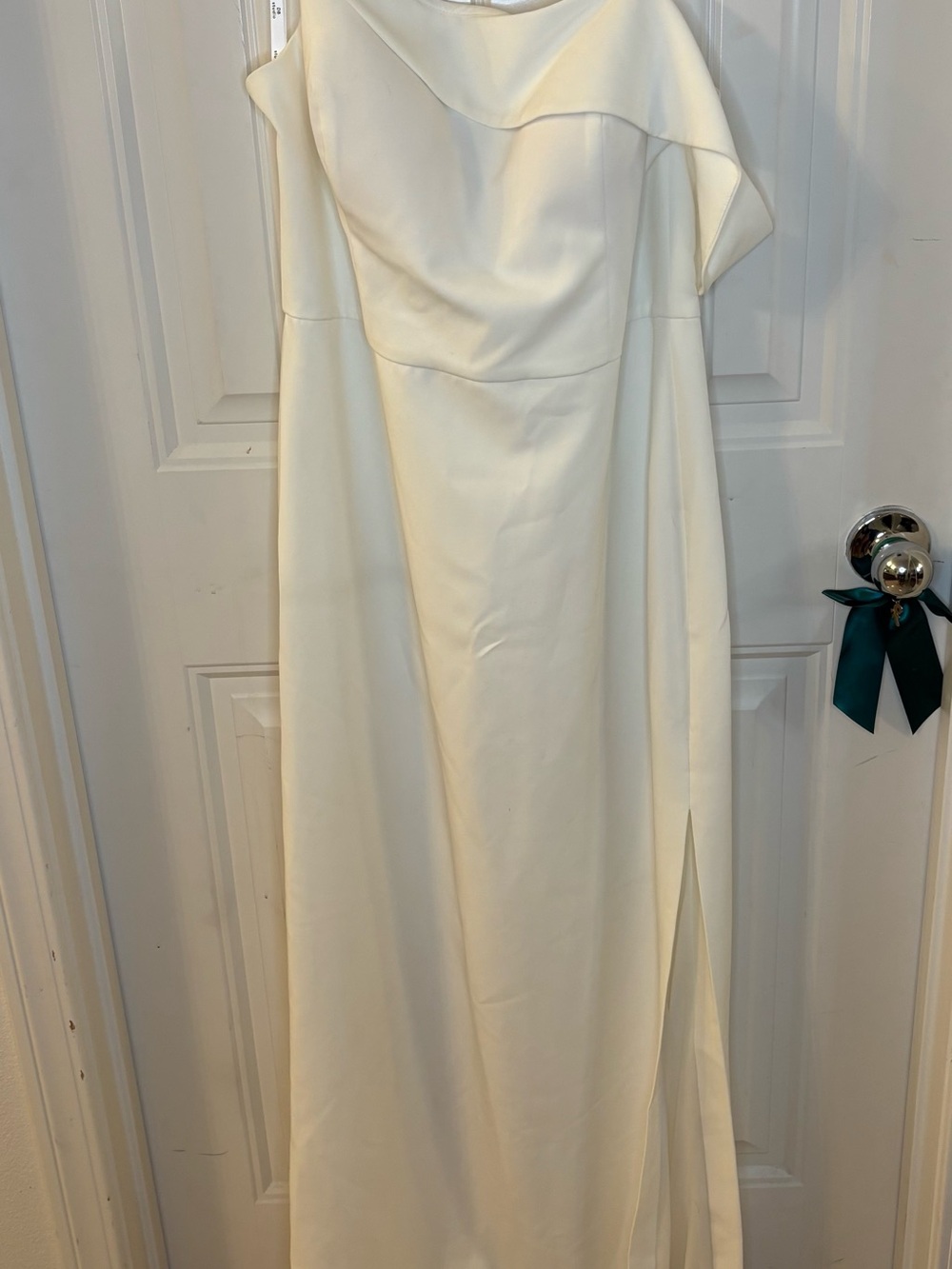 Elegant Off-Shoulder Cream Wedding Dress with Side Slit